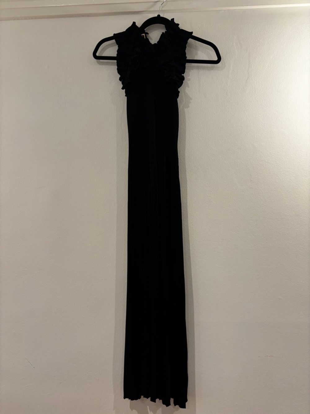 Zimmermann Luna Ruffle Compact Rib-Knit Midi-Dress
Size 1 - Picture 5 of 5
